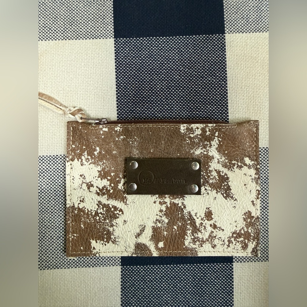 Ma & Pembum Leather Zip Card Wallet - Brown/White